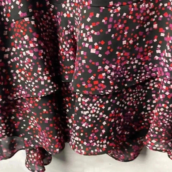 PARKER WOSIZE SMALL FLORAL DRESS RUFFLED SLEEVES BLACK W/ RED PURPLE GEO DESIGN - Picture 4 of 15